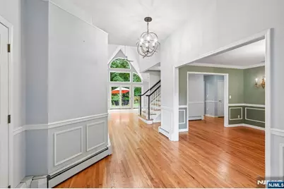 922 Hilltop Terrace, Franklin Lakes, NJ 07417 - Photo 4