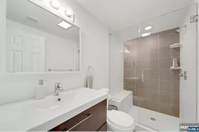 163 Woodward Avenue, Rutherford, NJ 07070 - Photo 40