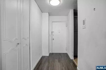 2100 Linwood Avenue 15P #15P, Fort Lee, NJ 07024 - Photo 4
