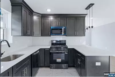 339 Court Street, Elizabeth, NJ 07206 - Photo 8