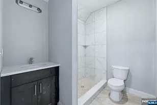 339 Court St, Elizabeth, NJ 07206 - Photo 20