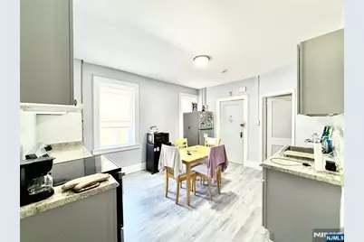 35 Krueger, Passaic, NJ 07055 - Photo 6