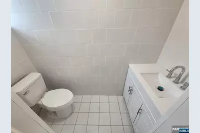 648-654 Ridge Road, Lyndhurst Township, NJ 07071 - Photo 2