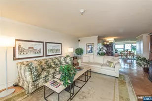 2 Claridge Dr 8Hw, Verona, NJ 07044 - Photo 10