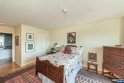 2 Claridge Drive 8Hw #8HW, Verona, NJ 07044 - Photo 22