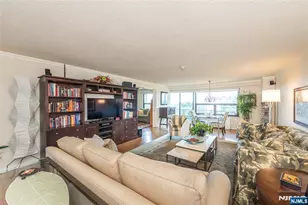 2 Claridge Dr 8Hw, Verona, NJ 07044 - Photo 12