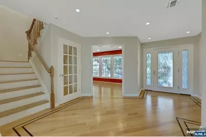 375 Sanford Avenue, Lyndhurst Township, NJ 07071 - Photo 4