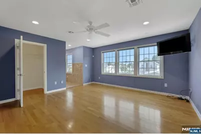 375 Sanford Avenue, Lyndhurst Township, NJ 07071 - Photo 26