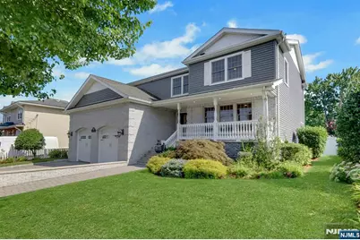 375 Sanford Avenue, Lyndhurst Township, NJ 07071 - Photo 2