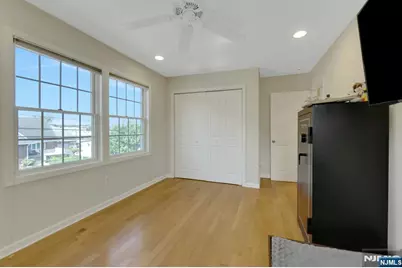 375 Sanford Avenue, Lyndhurst Township, NJ 07071 - Photo 24