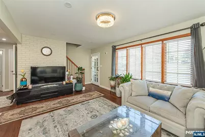 54 Hasbrouck Avenue, Hasbrouck Heights, NJ 07604 - Photo 16