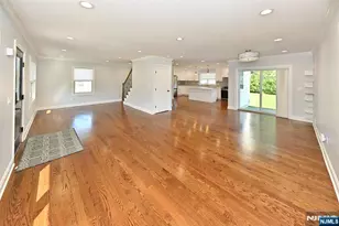 39-37 Sycamore Dr, Fair Lawn, NJ 07410 - Photo 4