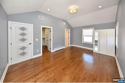 39-37 Sycamore Drive, Fair Lawn, NJ 07410 - Photo 10