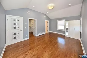 39-37 Sycamore Dr, Fair Lawn, NJ 07410 - Photo 10