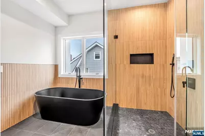 55 Washington Avenue, Cliffside Park, NJ 07010 - Photo 26