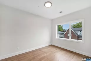 55 Washington Ave, Cliffside Park, NJ 07010 - Photo 32