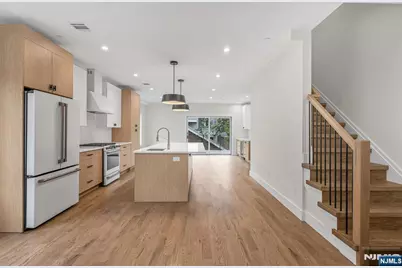 55 Washington Avenue, Cliffside Park, NJ 07010 - Photo 8