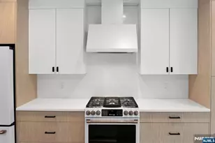 55 Washington Ave, Cliffside Park, NJ 07010 - Photo 14