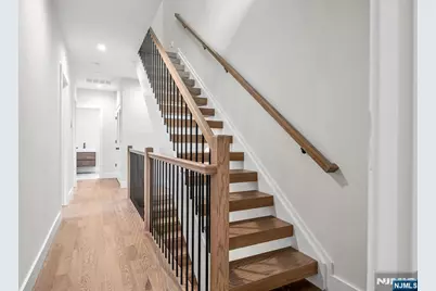 55 Washington Avenue, Cliffside Park, NJ 07010 - Photo 22