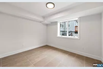 55 Washington Avenue, Cliffside Park, NJ 07010 - Photo 40