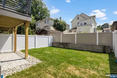 264 Grant Avenue, Cliffside Park, NJ 07010 - Photo 46