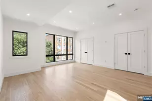 264 Grant Ave, Cliffside Park, NJ 07010 - Photo 26