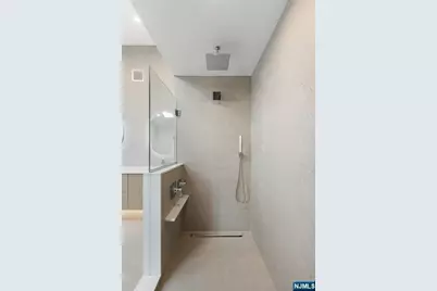 264 Grant Avenue, Cliffside Park, NJ 07010 - Photo 32