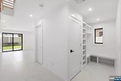 264 Grant Avenue, Cliffside Park, NJ 07010 - Photo 38