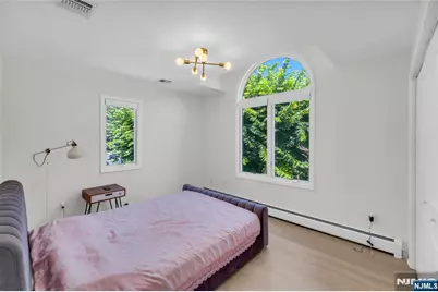 290 Mohegan Way, Fort Lee, NJ 07024 - Photo 22