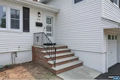 7-32 Richard Street, Fair Lawn, NJ 07410 - Photo 2