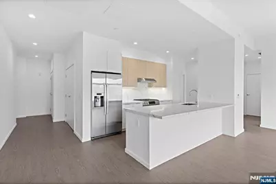143 Old River Road 601 #601, Edgewater, NJ 07020 - Photo 4