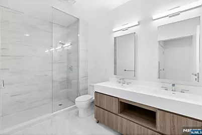 143 Old River Road 601 #601, Edgewater, NJ 07020 - Photo 6