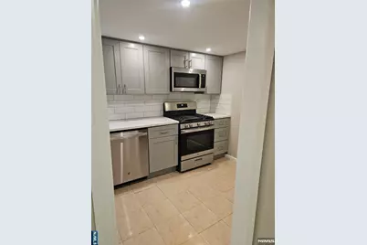 225 Huyler Street #1, South Hackensack Township, NJ 07606 - Photo 4