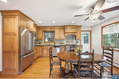 355 Woodland Road, New Milford, NJ 07646 - Photo 16