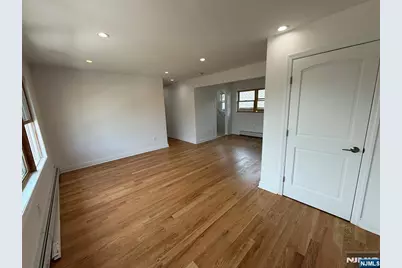 307 9th Street 3A #3A, Fairview, NJ 07022 - Photo 8