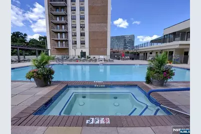250 Gorge Road 18E #18E, Cliffside Park, NJ 07010 - Photo 22