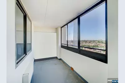 250 Gorge Road 18E #18E, Cliffside Park, NJ 07010 - Photo 16