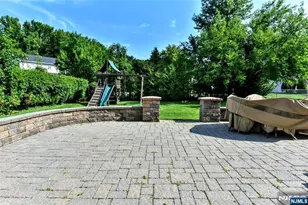 33 Millar Ct A, Paramus, NJ 07462 - Photo 32