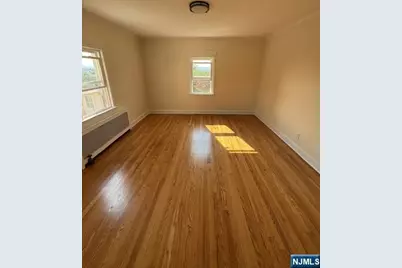 429 Macarthur Avenue, Garfield, NJ 07026 - Photo 4