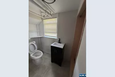 429 Macarthur Avenue, Garfield, NJ 07026 - Photo 10