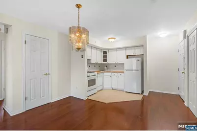 1419 Faulkner Court, Mahwah, NJ 07430 - Photo 8
