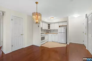 1419 Faulkner Ct, Mahwah, NJ 07430 - Photo 8