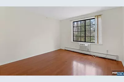 1419 Faulkner Court, Mahwah, NJ 07430 - Photo 10