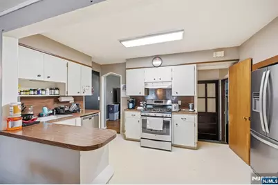 1053 Carnation Drive, New Milford, NJ 07646 - Photo 12