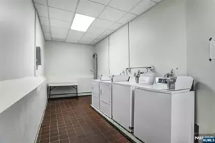 280 Undercliff Ave 2, Edgewater, NJ 07020 - Photo 14