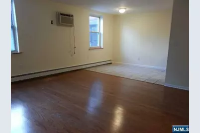 280 Undercliff Avenue 2 #2, Edgewater, NJ 07020 - Photo 8