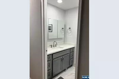 200 Winston Drive L18 #L18, Cliffside Park, NJ 07010 - Photo 20