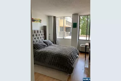 200 Winston Drive L18 #L18, Cliffside Park, NJ 07010 - Photo 16