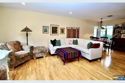 9 Watch Hill Road, Mahwah, NJ 07430 - Photo 6