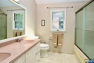 9 Watch Hill Rd, Mahwah, NJ 07430 - Photo 28